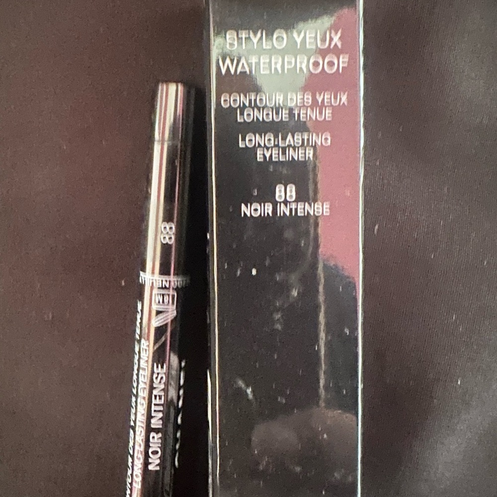 Chanel Stylo Yeux Waterproof Long-Lasting Eyeliner - Noir Intense - Picture 2 of 4
